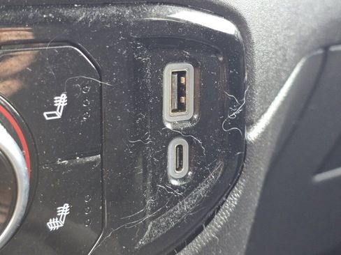 Used 2024 GMC Sierra 1500 Elevation image 4