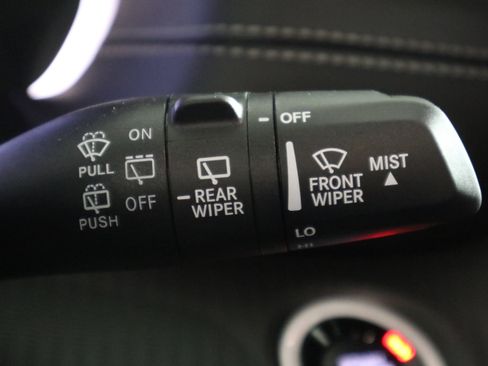 New 2025 Jeep Grand Cherokee L Altitude image 33