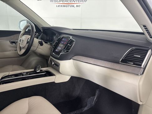 Used 2023 Volvo XC90 B5 Plus w/ Protection Package Premier AWD/4WD image 36