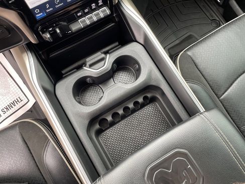 Used 2022 RAM 3500 Laramie image 19