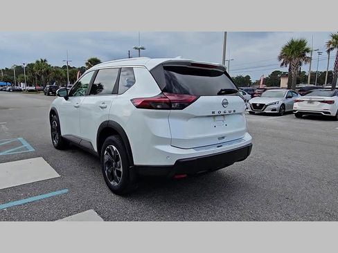 New 2026 Nissan Rogue SV image 29