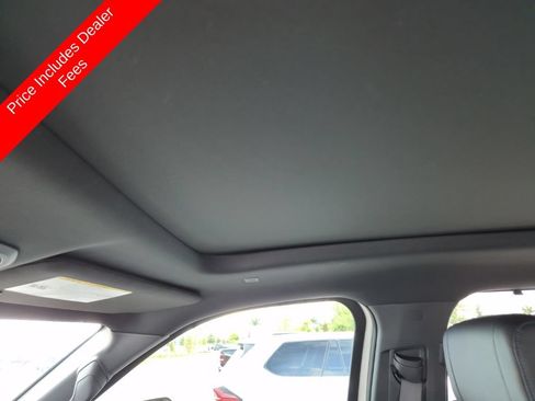 Used 2024 Toyota Tundra Platinum AWD/4WD image 11