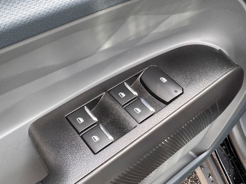 New 2026 Ford Maverick XL image 9