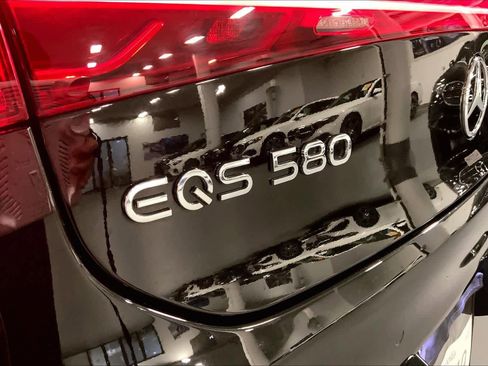 Certified 2023 Mercedes-Benz EQS 580 4MATIC Sedan image 30