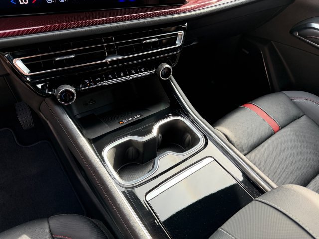 Certified 2026 Chevrolet Traverse RS AWD/4WD image 18