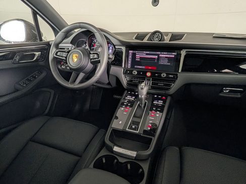 New 2026 Porsche Macan AWD/4WD image 22