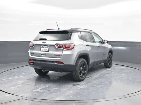 Used 2023 Jeep Compass Trailhawk image 7