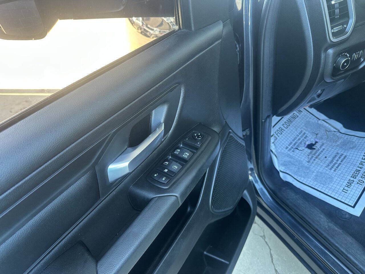 Used 2019 RAM 1500 Tradesman AWD/4WD image 17