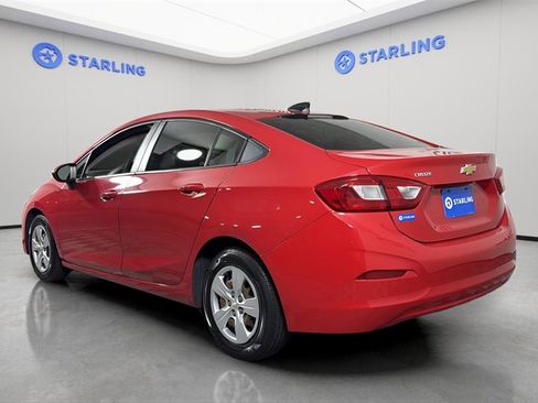 Used 2018 Chevrolet Cruze LS image 5