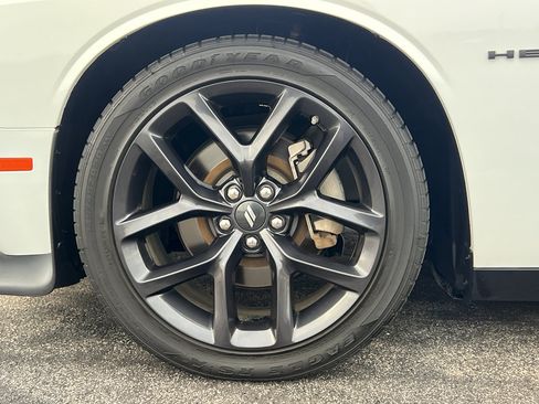 Used 2022 Dodge Challenger R/T w/ Blacktop Package image 10