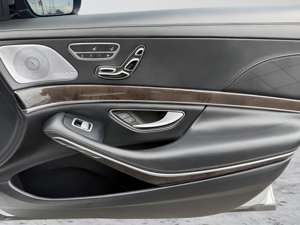 Used 2016 Mercedes-Benz S 63 AMG 4MATIC Sedan image 40