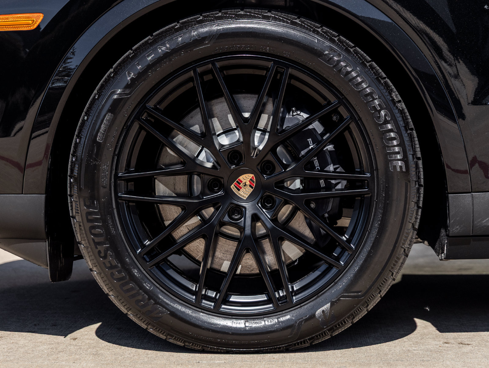 Certified 2026 Porsche Cayenne E-Hybrid Coupe AWD/4WD image 13