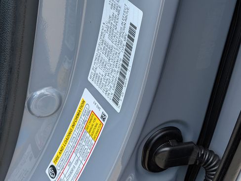 Certified 2024 Honda CR-V EX-L image 33