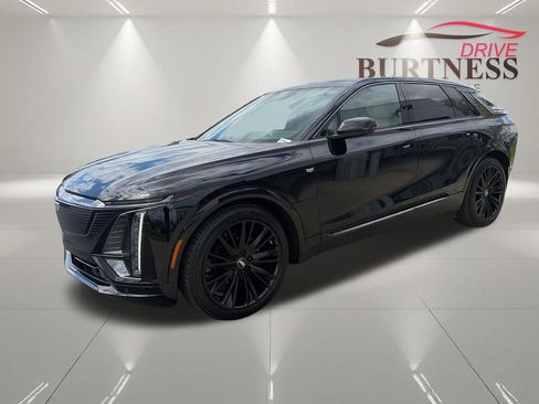 Certified 2024 Cadillac Lyriq Sport w/ Nappa Leather Package AWD/4WD image 4