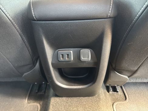 Used 2018 Chevrolet Colorado LT w/ LT Convenience Package AWD/4WD image 11