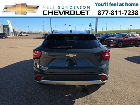 New 2026 Chevrolet Trax LT image 6