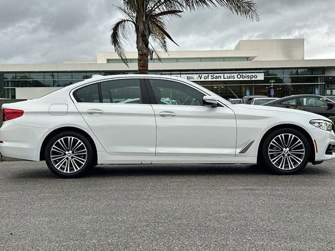 Used 2018 BMW 530i image 2
