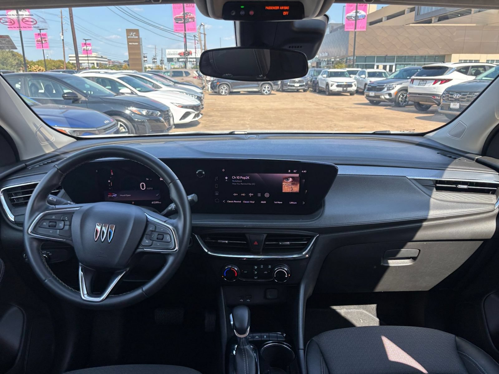 Used 2025 Buick Encore GX Preferred AWD/4WD image 31