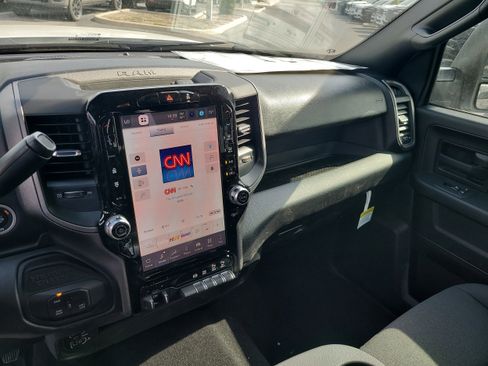 New 2026 RAM 2500 Tradesman AWD/4WD image 15