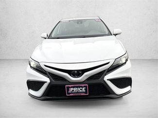 Used 2024 Toyota Camry SE video 2