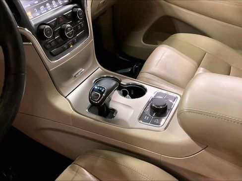 Used 2014 Jeep Grand Cherokee Limited image 15
