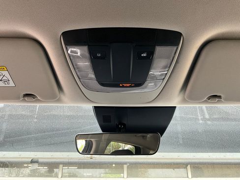 Used 2025 Kia Sportage LX image 15