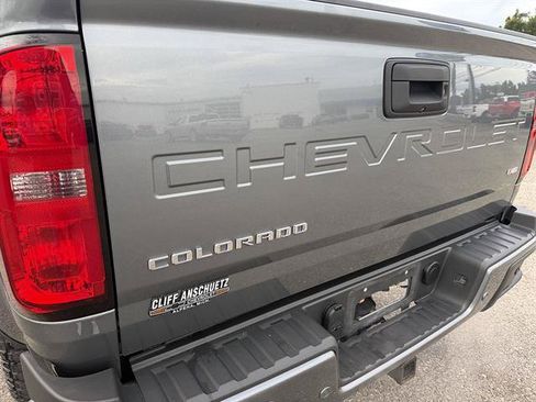Used 2022 Chevrolet Colorado Z71 AWD/4WD image 25