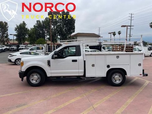 Used 2017 Ford F250 XL w/ Power Equipment Group image 5