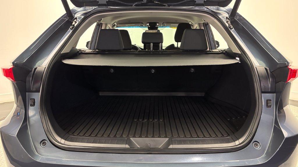 Certified 2023 Toyota Venza LE AWD/4WD image 36
