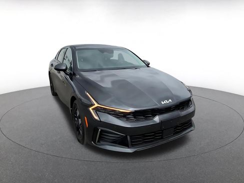 Used 2025 Kia K5 LXS image 3