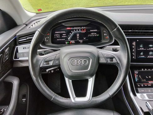 Used 2023 Audi Q8 Premium Plus w/ Premium Plus Package AWD/4WD image 7