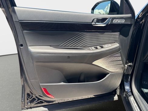 Used 2024 Hyundai Palisade Calligraphy AWD/4WD image 16