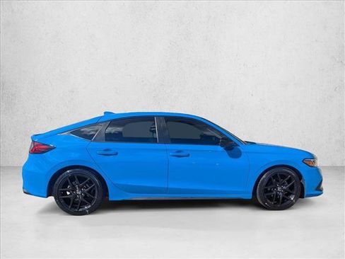 Used 2023 Honda Civic Sport image 4