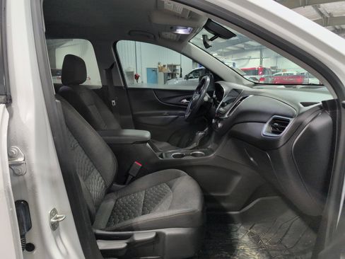Used 2019 Chevrolet Equinox LT image 11