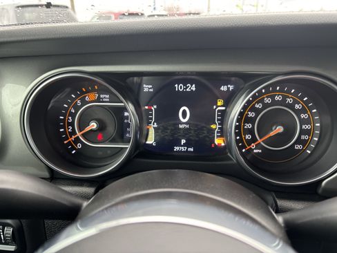 Used 2023 Jeep Wrangler Sahara w/ Cold Weather Group image 16