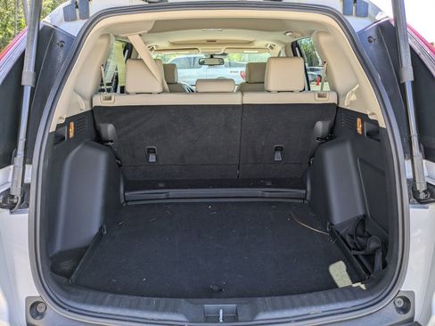 Used 2019 Honda CR-V Touring image 5