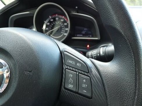 Used 2015 MAZDA MAZDA3 i Sport FWD image 26