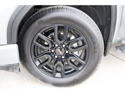 Used 2025 GMC Sierra 1500 Pro w/ Graphite Edition RWD image 30