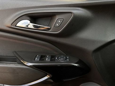 Used 2024 Chevrolet Trax RS w/ Sunroof Package image 25