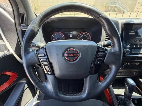 Used 2022 Nissan Frontier Pro-X RWD image 14