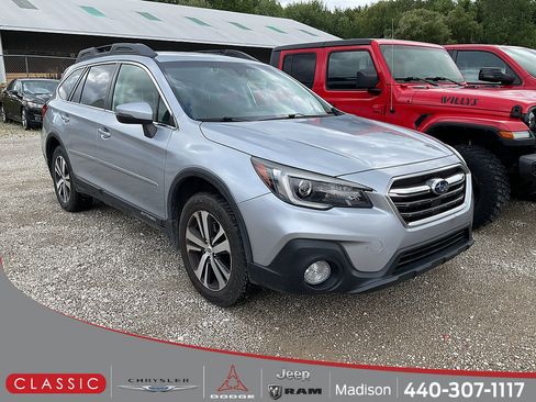 Used 2019 Subaru Outback 2.5i Limited w/ Popular Package #2 AWD/4WD image 1