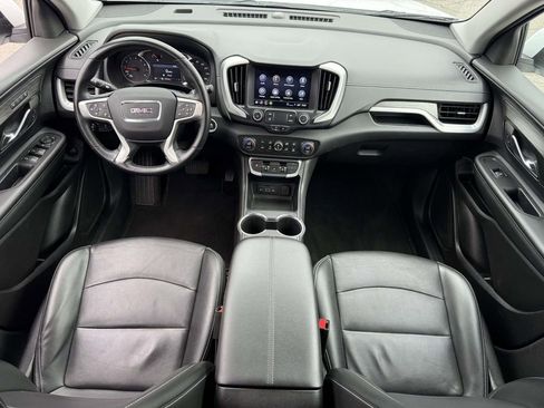 Used 2024 GMC Terrain SLT image 26
