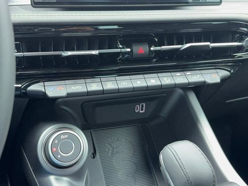 New 2025 Alfa Romeo Tonale w/ Premium Package image 28