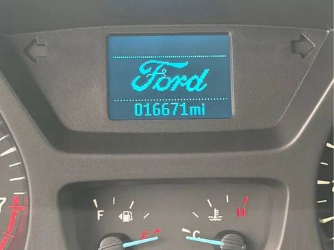 Used 2015 Ford Transit 350 XLT image 9