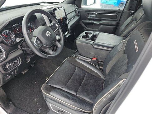 Used 2024 RAM 1500 Laramie image 19