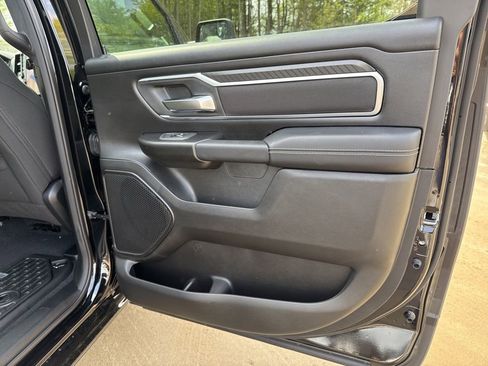 New 2026 RAM 1500 4x4 Crew Cab image 28