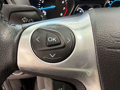 Used 2015 Ford Escape Titanium w/ Equipment Group 301A FWD image 17