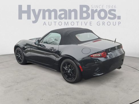 Used 2021 MAZDA MX-5 Miata Sport image 5