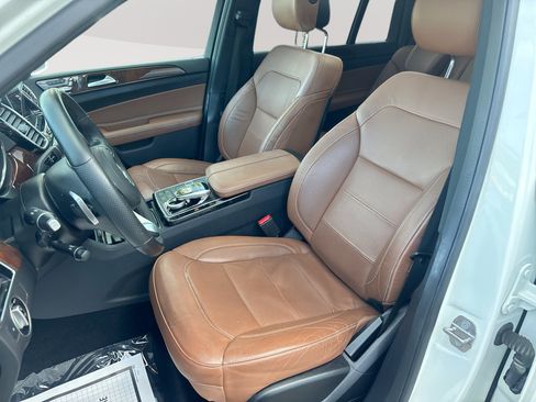 Used 2018 Mercedes-Benz GLS 450 4MATIC image 13