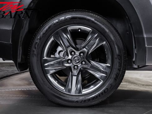 Used 2019 Toyota Highlander Limited Platinum AWD/4WD image 15